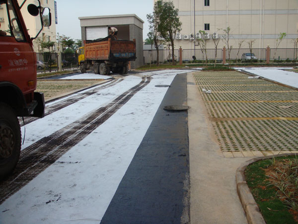 HTH华体会体育登录入口hth.com
香晖园小区道路